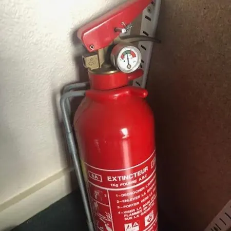 Charment De 45 M2 Renove Et Moderne シャレー *