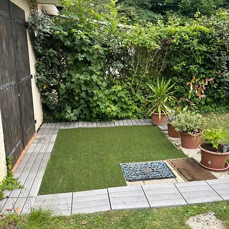 Charment De 45 M2 Renove Et Moderne *